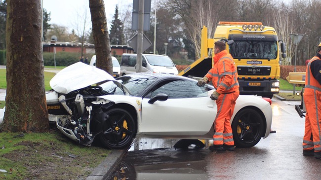 ferrari-458-italia-gap-nan-2-1488295612217-56-0-775-1280-crop-1488295722469